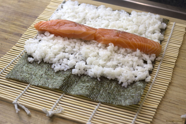 Nori met rijst en zalm