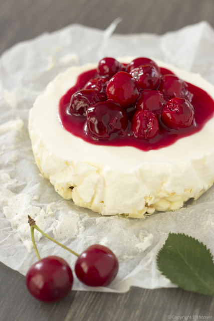 yoghurt kaas taartje met krieken