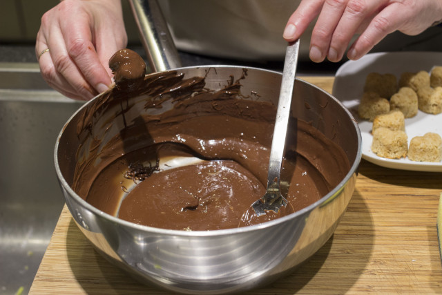 Kokoshartjes afschudden