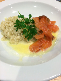 Aspergerisotto met gerookte zalm