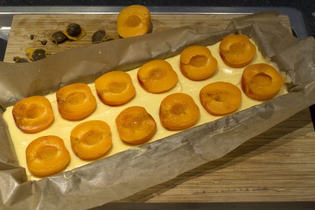 Cakebeslag met abrikozen