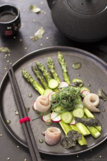 Groene asperges met horsmakreel