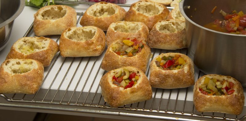 Vullen bruschetta met caponata