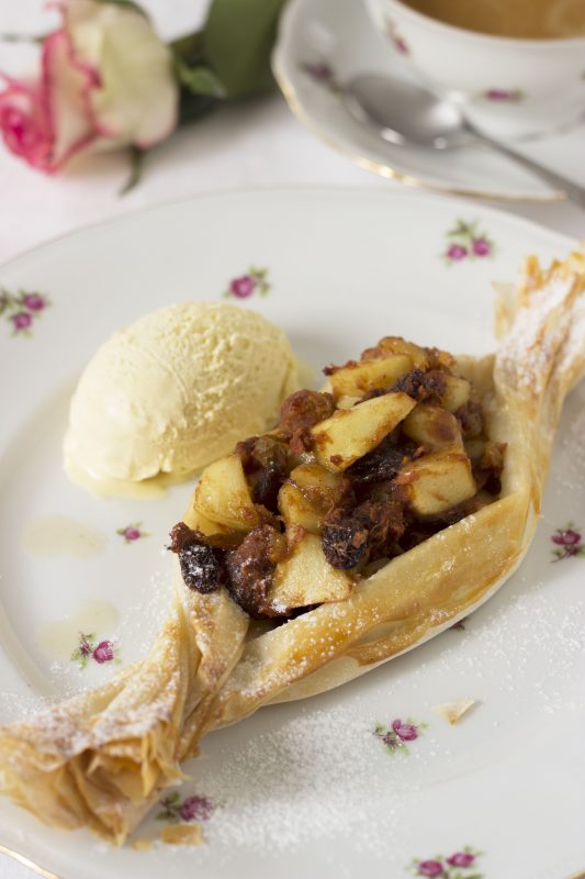 Appelstrudel met mispel