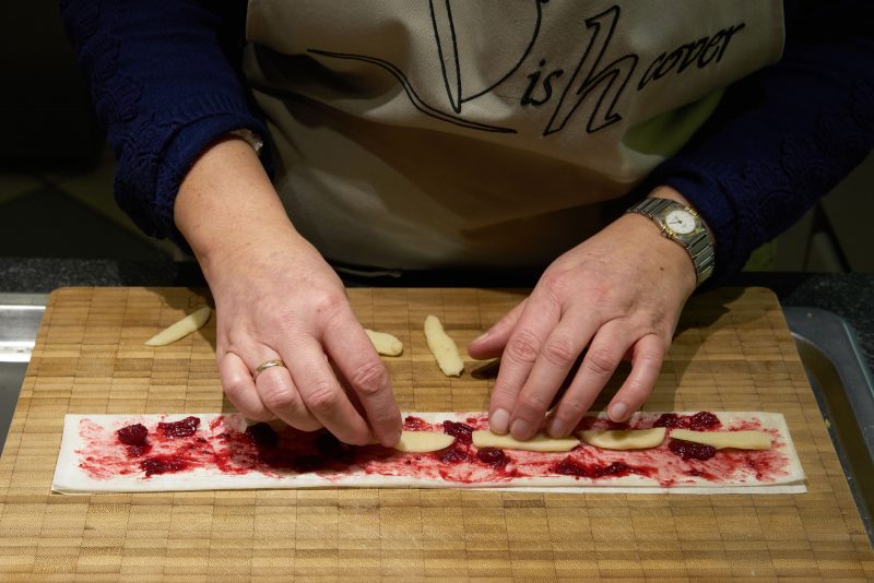 Appelroosjes - beleggen met marsepein