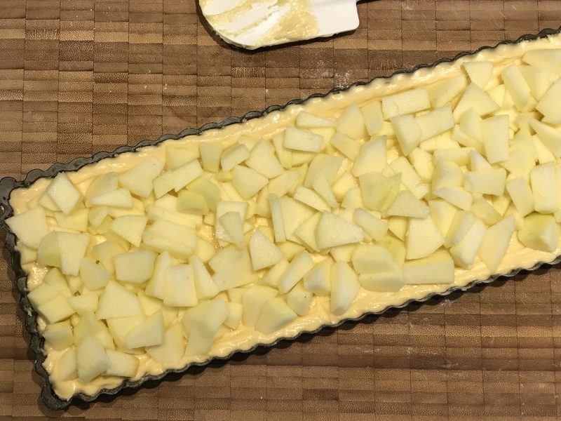 Appelcrumble taart - appelblokjes op cakebeslag