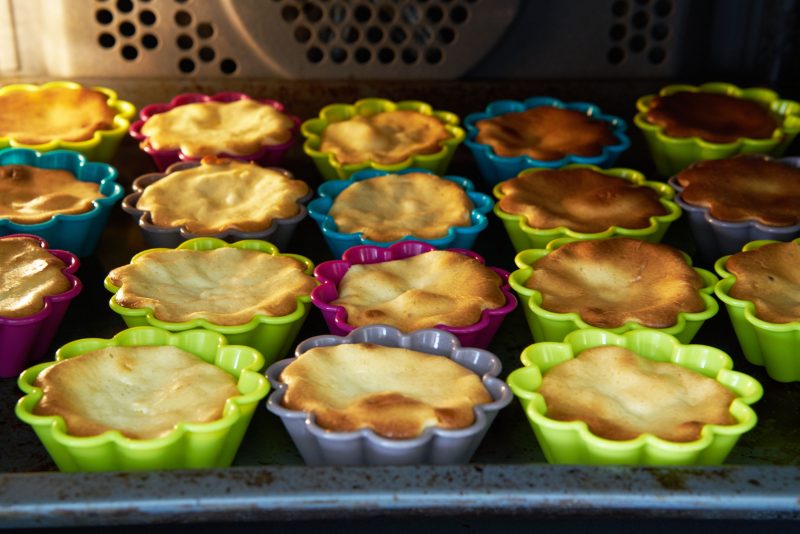 Kaastaartjes met krieken - In de oven
