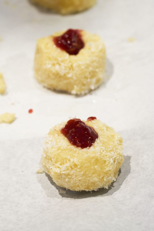Kokoskoekjes met confituur - klaar voor de oven
