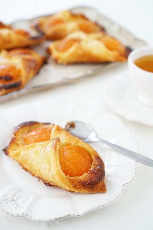 Abrikozenkoeken met amandelvulling