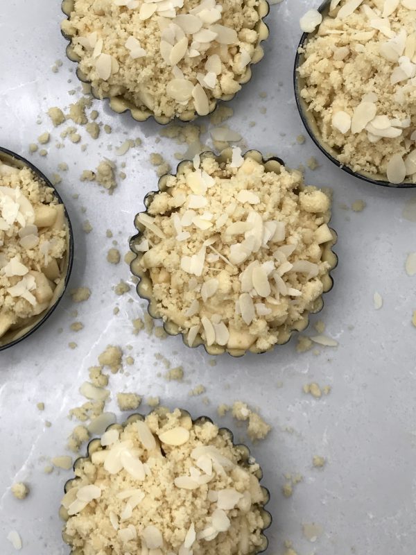 Appel-amandelcrumbletaartjes