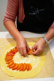 Galette met abrikozen - abrikozen op bodem