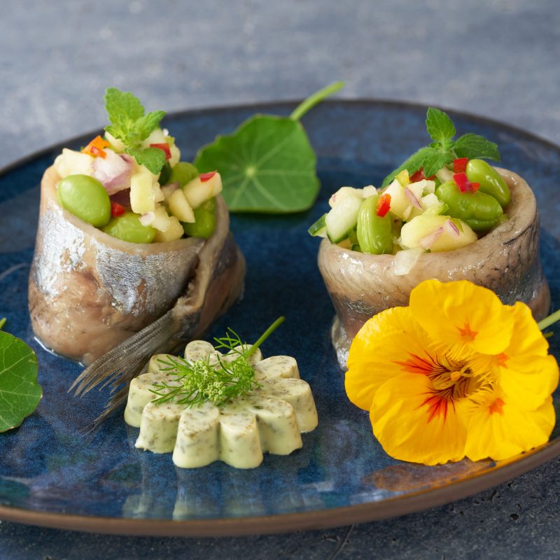 Maatjes met groentesalsa en gel van citroenmelisse Recept