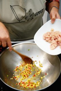 Pad krapow kai - lookchili en kip