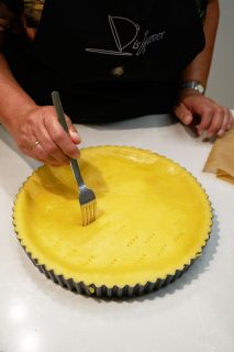 Torta della nonna - inprikken deeg