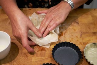 Filodeegtaartje met coquille en knolseldermousse - filodeeg in vorm
