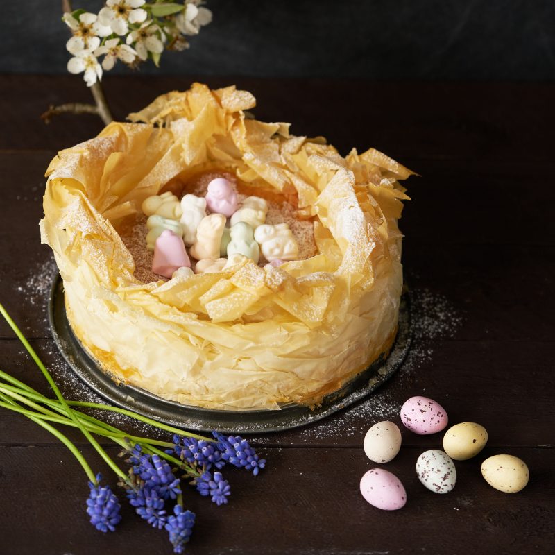 Paascake met peer in een nestje recept