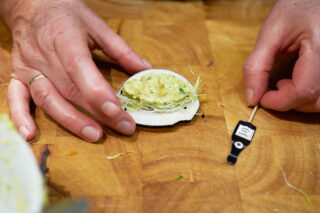 Rammenasrolletje met ei en avocado - vulling op rammenas