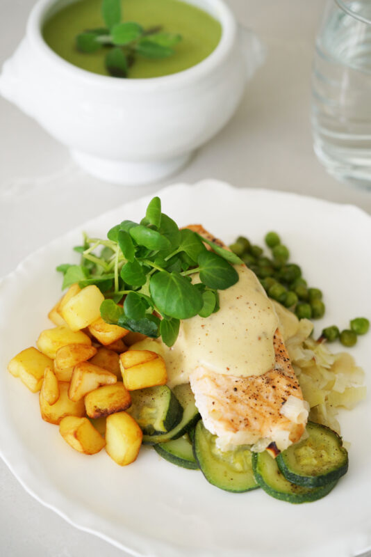 zalm en mosterdsaus